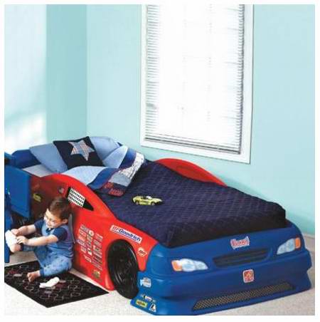 Step 2® Stock Car Convertible Bed儿童床189.99元特卖