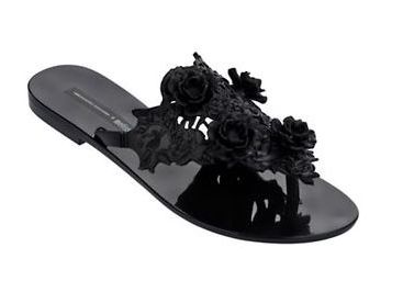  MELISSA SHOES x Alexandre Herchovitch 花朵系列凉拖鞋 44.47元特卖（2色可选），原价 115元