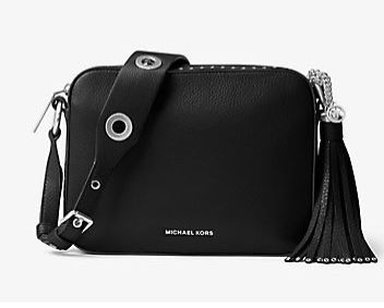  Michael Kors Brooklyn大号黑色复古相机包 239.68元，原价 428元，包邮