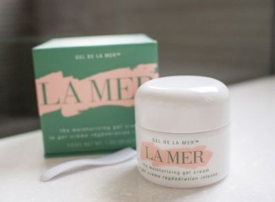  La Mer 海蓝之谜 The Moisturizing Gel 保湿凝胶/精华凝霜 134.11加元（男女皆宜，1盎司），原价 170加元，包邮