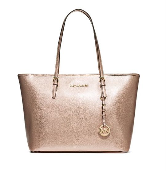  Michael Kors Jet Set女士手提/单肩包 149.25加元，原价 298加元，包邮