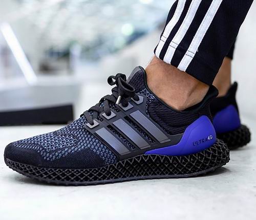  手慢无！潮款adidas Originals Ultra 4D 男士黑紫配色跑鞋 300加元（7码）