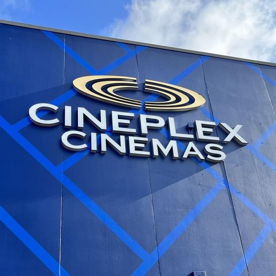  Cineplex因强制收取1.5加元在线预订费，被创纪录判罚3890万！